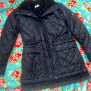 Black Columbia Women’s Heavyweight Long Lined Jacket in Small EUC! Worn once!